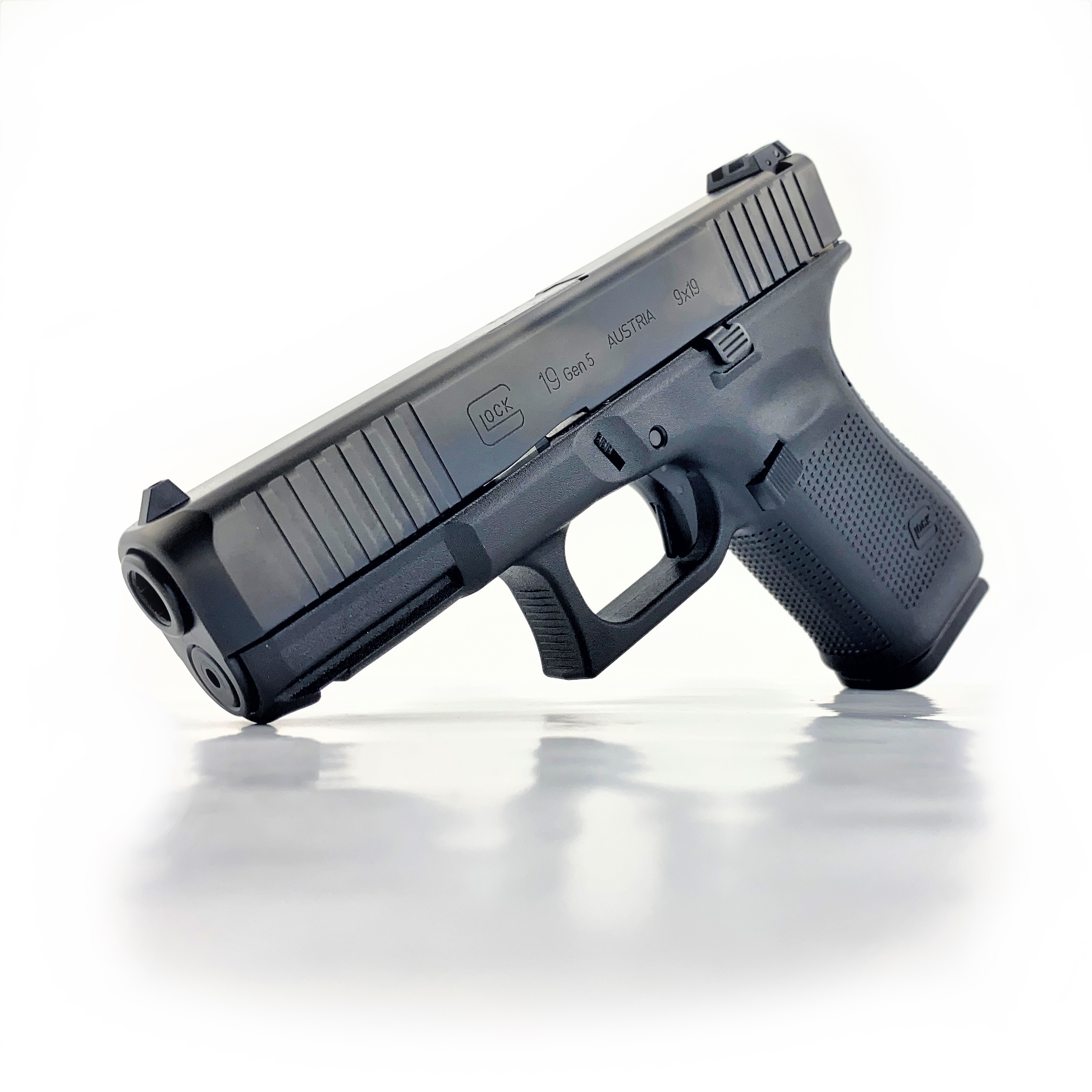 Glock 19 gen5 Ansicht links | F.A.S.T. Onlineshop